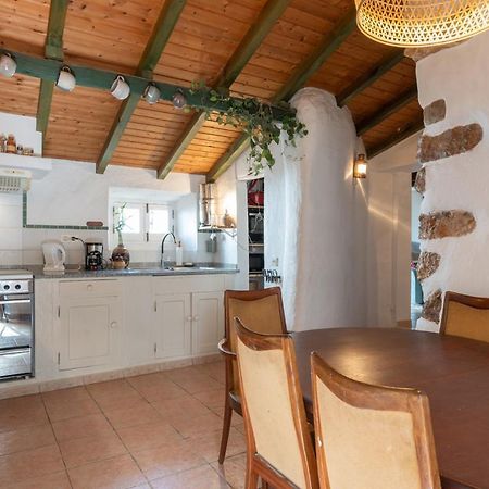 Casa Carina Espiche Bed & Breakfast Exterior photo